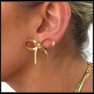 NEW GOLD OMEGA SNAKE CHAIN BOW RIBBON  STATEMENT EARRINGS